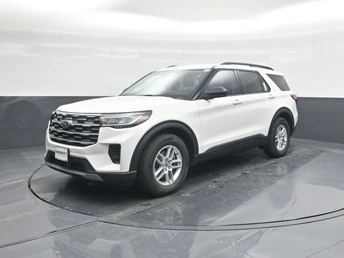 New 2026 Ford Explorer Active image 32