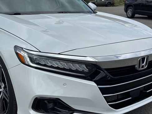 Used 2021 Honda Accord Touring image 10