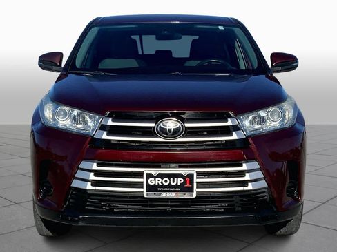 Used 2019 Toyota Highlander LE image 4