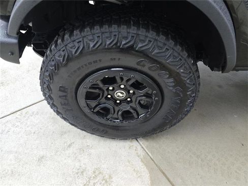 Used 2024 Ford Bronco Wildtrak image 12