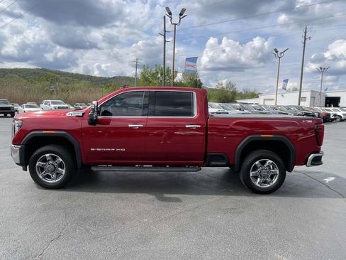 Certified 2025 GMC Sierra 2500 SLT w/ SLT Convenience Package image 2