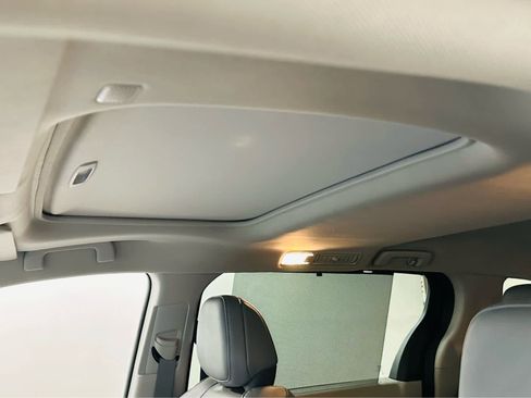 Certified 2024 Toyota Sienna XLE w/ XLE Plus Package image 21