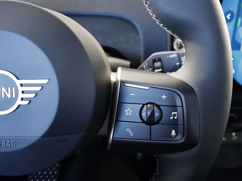 Used 2025 MINI Cooper Countryman S image 14