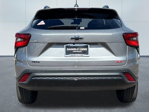 Used 2025 Chevrolet Trax RS w/ Driver Confidence Package FWD image 4
