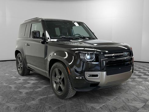 Used 2024 Land Rover Defender 90 X-Dynamic SE AWD/4WD image 7