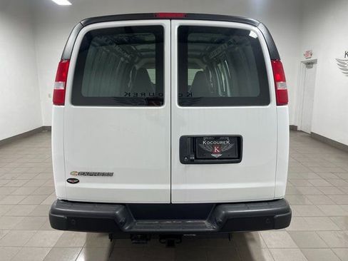 New 2026 Chevrolet Express 2500 w/ Driver Convenience Package image 5