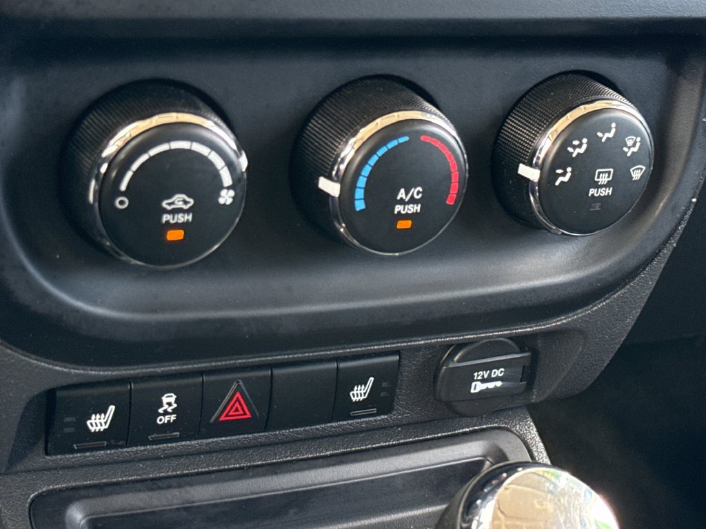 Used 2016 Jeep Patriot Sport FWD image 20