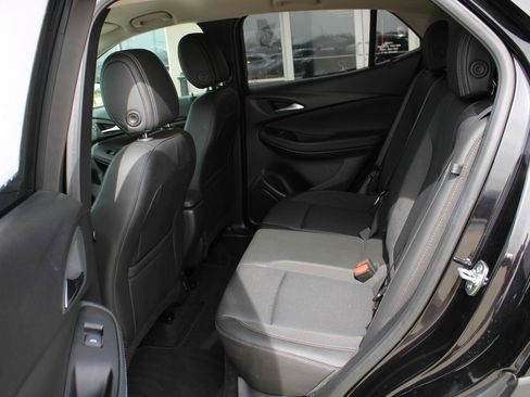 Used 2025 Buick Encore GX Preferred image 25