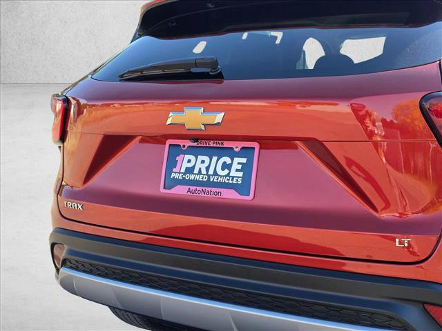 Used 2024 Chevrolet Trax LT w/ LT Convenience Package FWD image 14