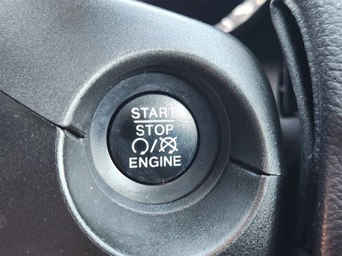 Used 2019 Jeep Compass Altitude image 20