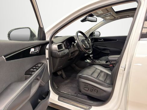 Used 2020 Kia Sorento SX FWD image 10