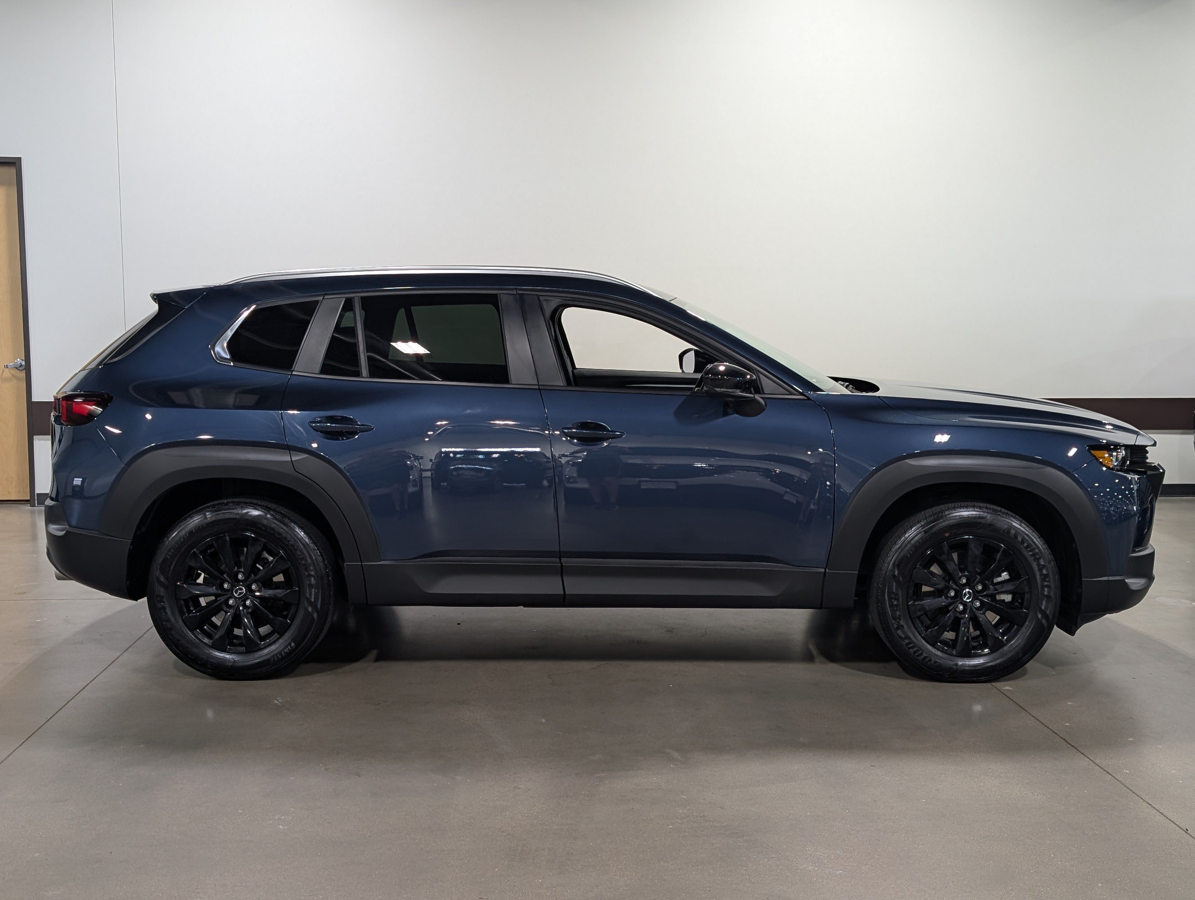 Used 2026 MAZDA CX-50 AWD 2.5 S w/ Preferred Pkg image 2