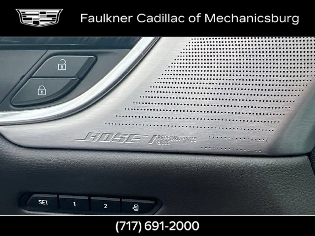 Used 2023 Cadillac XT6 Premium Luxury w/ LPO, Floor Liner Package AWD/4WD image 32