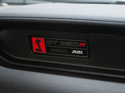 Used 2018 Ford Mustang Shelby GT350R w/ GT350R Equipment Group 920A image 27