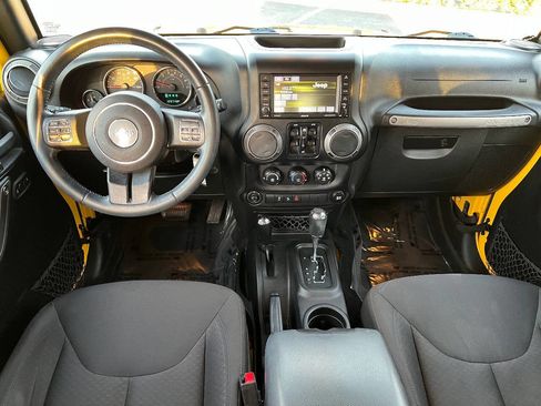 Used 2015 Jeep Wrangler Unlimited Sport w/ Quick Order Package 24S image 30