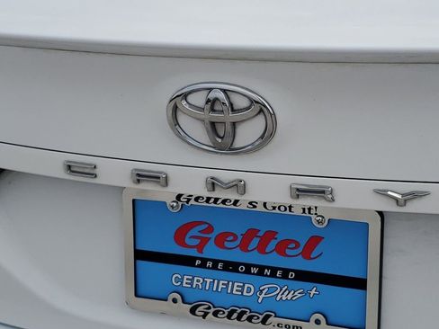 Used 2023 Toyota Camry SE image 40