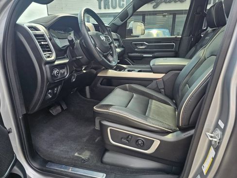 Used 2019 RAM 1500 Laramie w/ Sport Appearance Package AWD/4WD image 20