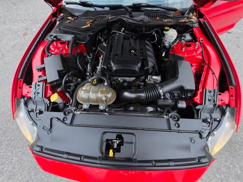 Used 2016 Ford Mustang Coupe image 19