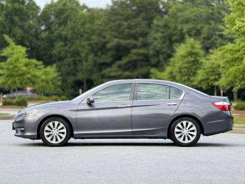 Used 2015 Honda Accord EX image 9
