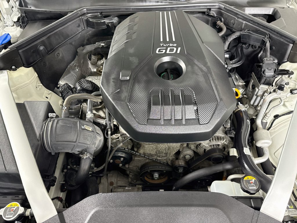 Used 2019 Kia Stinger RWD image 31