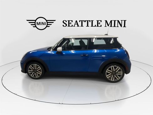 New 2026 MINI Cooper 2-Door Hardtop FWD image 7