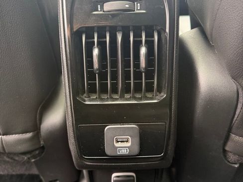 Certified 2022 Jeep Compass Limited w/ Sun and Sound Group AWD/4WD image 12