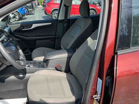 Used 2021 Ford Escape S image 11