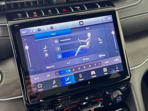 New 2025 Jeep Grand Cherokee L Limited w/ Trailer Tow Package image 19