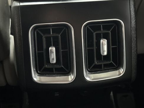 Used 2022 Kia Sorento EX w/ Panoramic Sunroof Package image 15