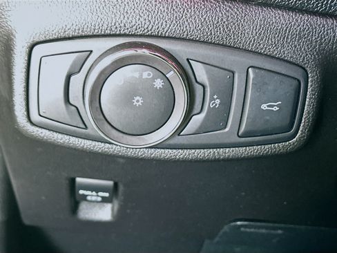 Used 2019 Lincoln MKC Reserve w/ MKC Technology Package FWD image 17