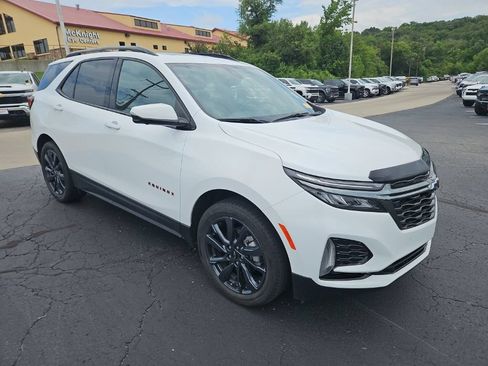 Used 2022 Chevrolet Equinox RS w/ RS Leather Package FWD image 6