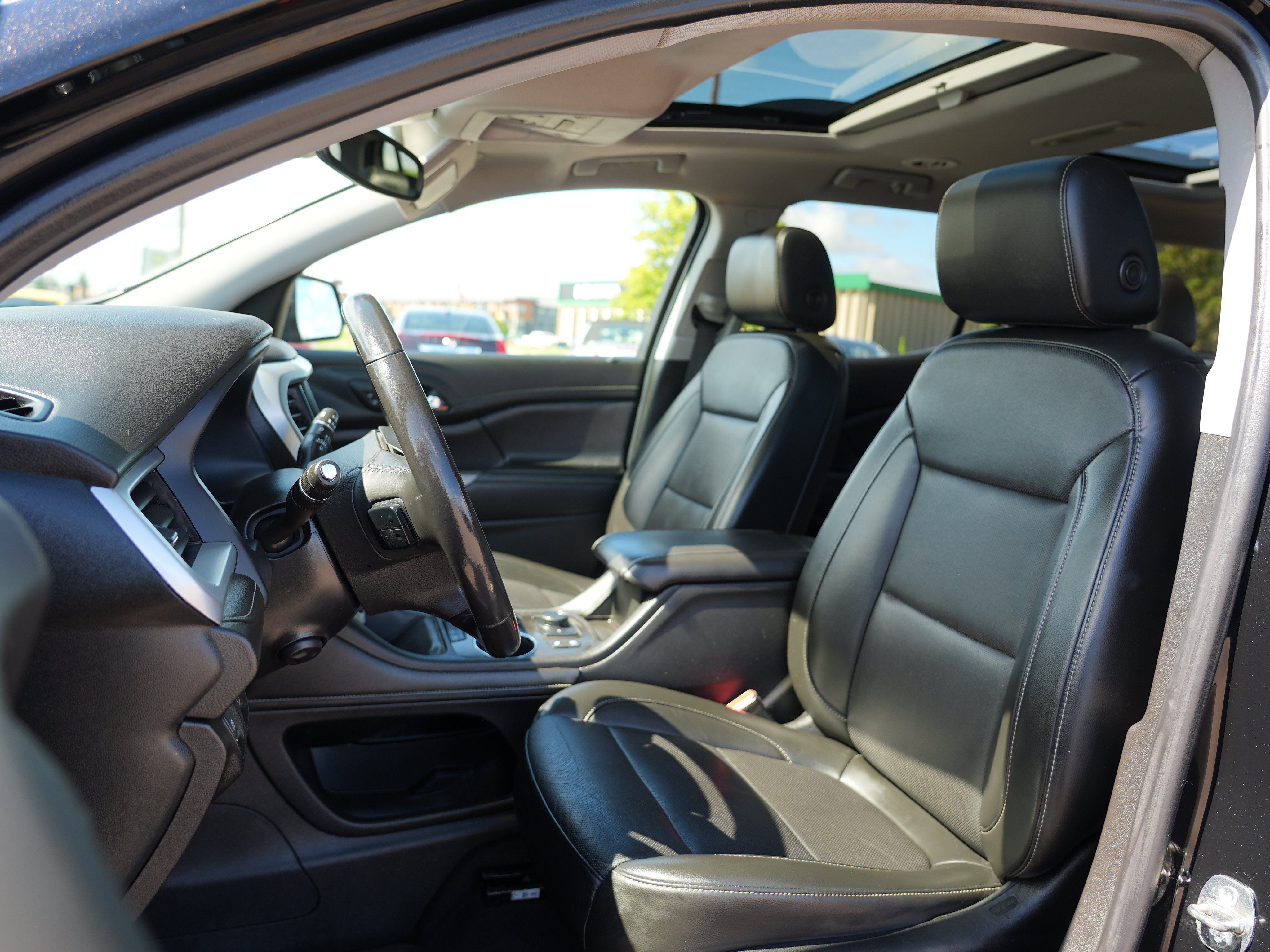 Used 2021 GMC Acadia SLT w/ Preferred Package AWD/4WD image 12
