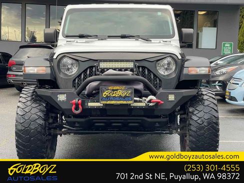 Used 2020 Jeep Gladiator Rubicon image 9