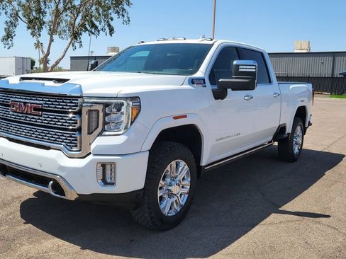 Used 2022 GMC Sierra 2500 Denali w/ Denali Ultimate Package AWD/4WD image 4