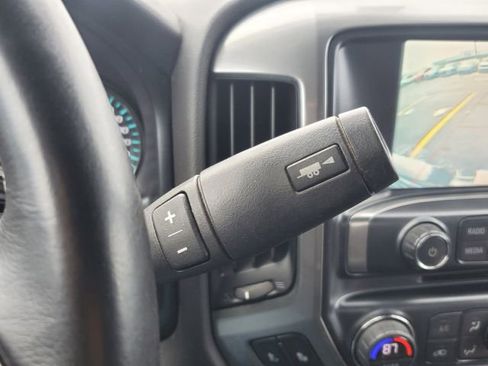 Used 2018 Chevrolet Silverado 1500 LT w/ All Star Edition image 34