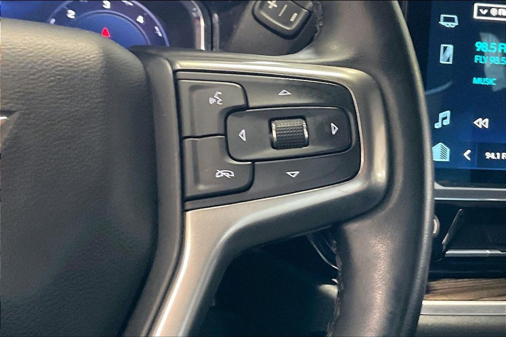 Used 2025 Chevrolet Silverado 1500 LT RWD image 9