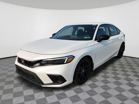 Used 2023 Honda Civic Sport image 2
