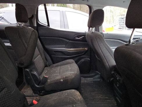 Used 2018 GMC Acadia SLE w/ LPO, Floor Liner Package image 9