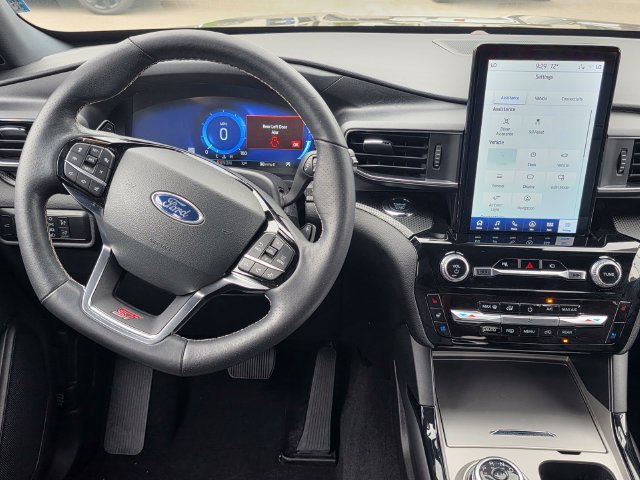 Used 2023 Ford Explorer ST w/ Equipment Group 401A AWD/4WD image 13