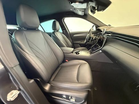Used 2023 Maserati Grecale GT AWD/4WD image 19