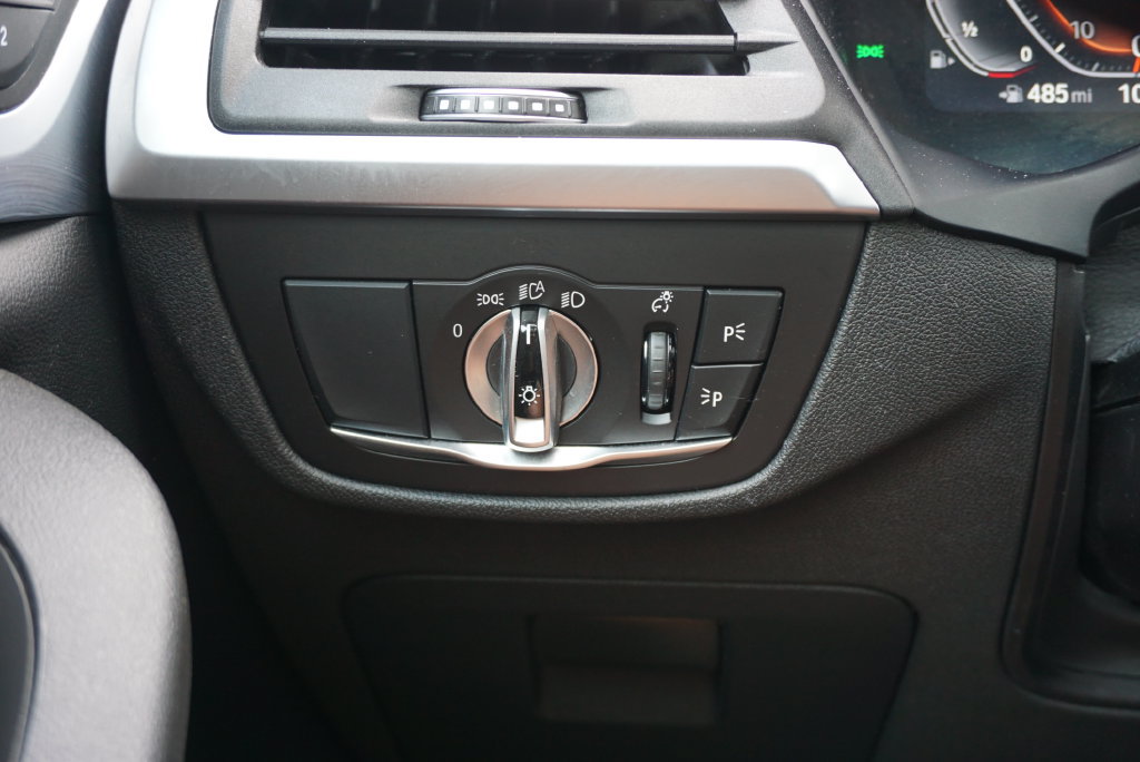 Used 2025 BMW X4 xDrive30i AWD/4WD image 30