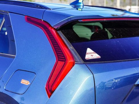 New 2026 Kia Niro EX image 16