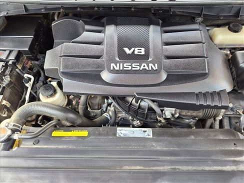 Used 2019 Nissan Titan PRO-4X w/ Pro-4x Utility Package AWD/4WD image 21
