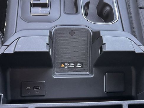 Used 2023 GMC Sierra 1500 Denali w/ Technology Package image 23