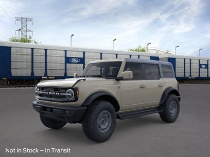 New 2025 Ford Bronco Outer Banks w/ Sasquatch Package