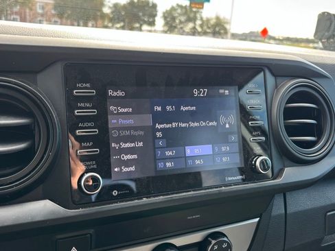 Used 2021 Toyota Tacoma SR w/ SR Convenience Package image 9