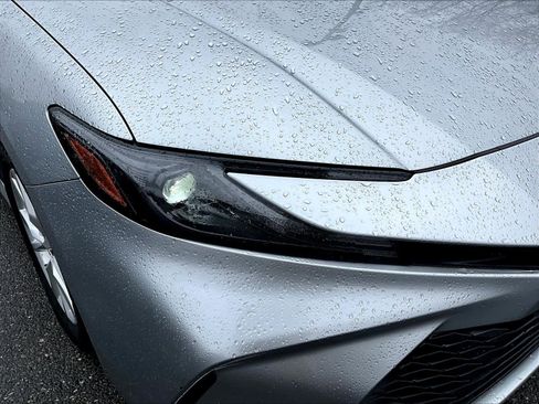 Used 2025 Toyota Camry LE image 33