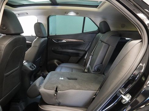 Used 2023 Buick Envision Avenir AWD/4WD image 29