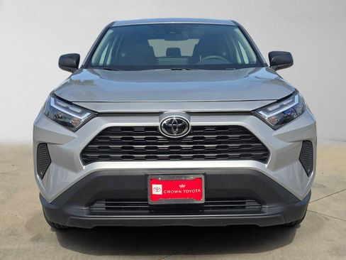 Certified 2025 Toyota RAV4 LE FWD image 8
