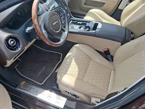 Used 2016 Jaguar XJ L Portfolio RWD image 2